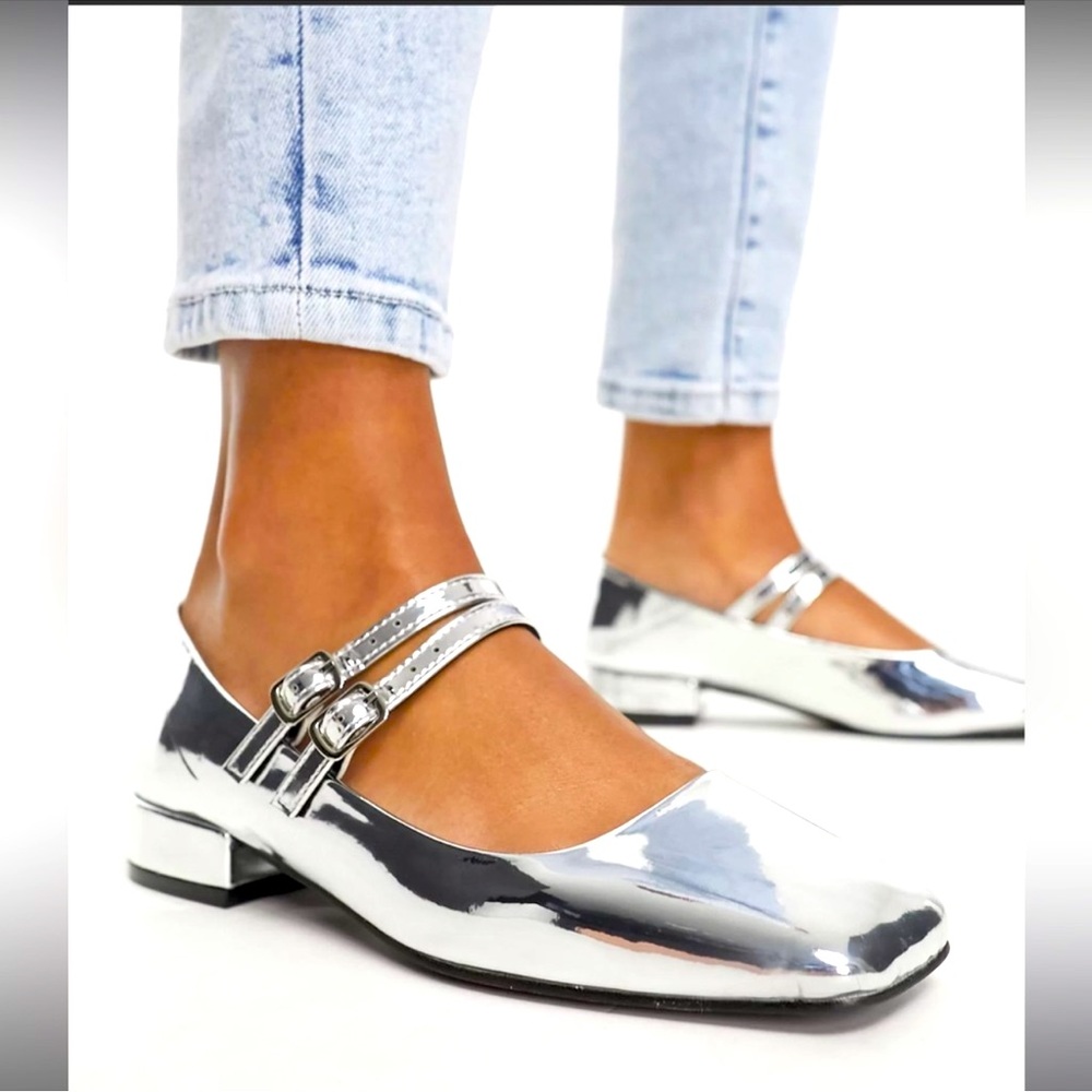 Women Buckle Decor Metallic
Square Toe Mary Jane Flats, Glamorous Silver Flats.